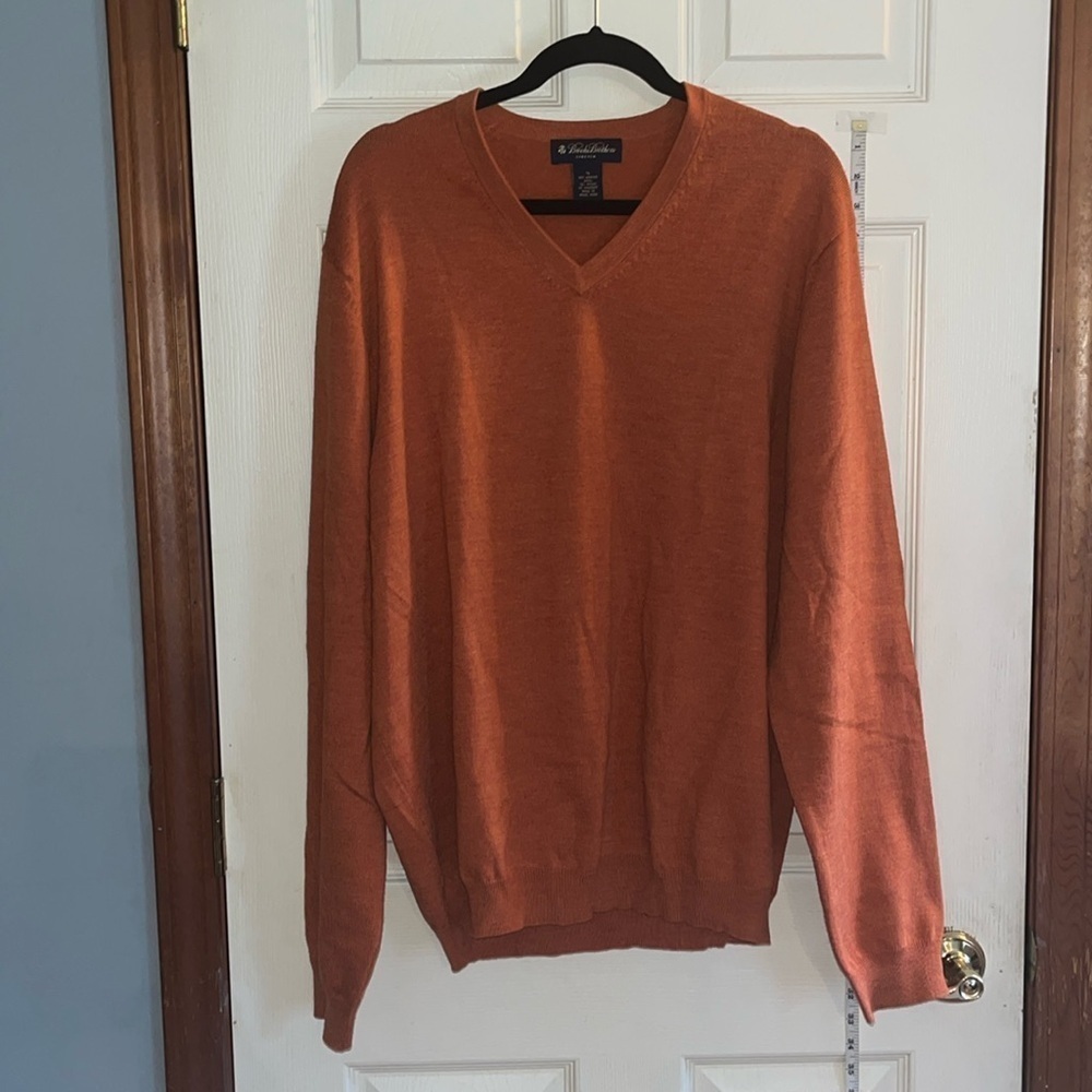 Brooks Brothers-XL-burnt orange-v-neck,merino wool, L/S, rib detail, sweater.